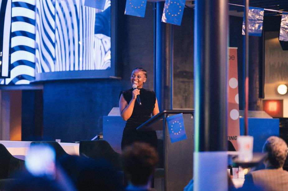 Lisette Ma Neza, Brussels official city poet (BE)